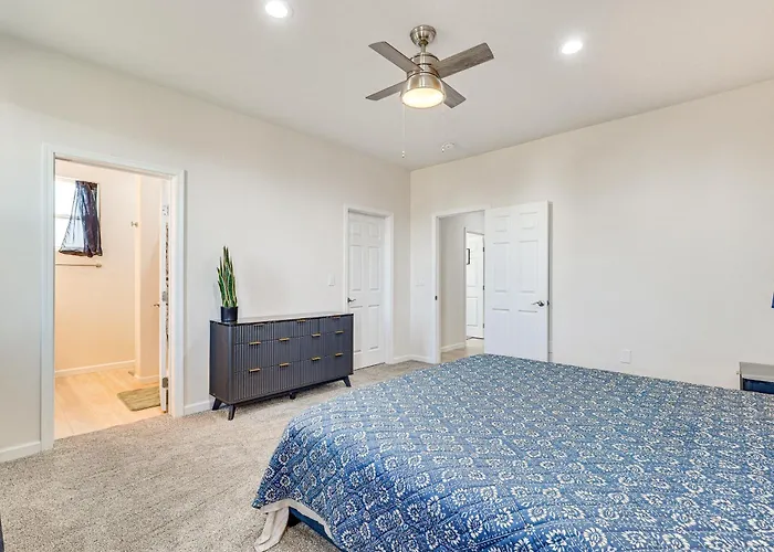Hike & Ski! W/ Dog-friendly Yard In