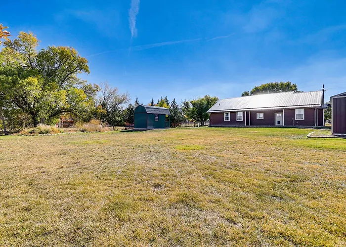 Hike & Ski! W/ Dog-friendly Yard In Holiday home *