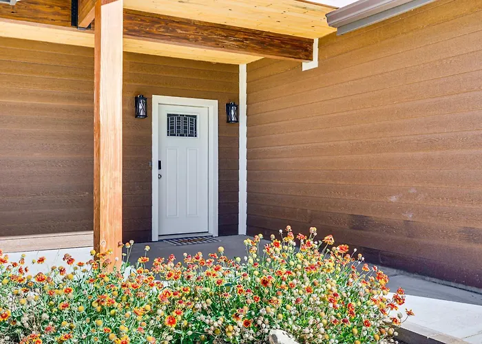 Hike & Ski! W/ Dog-friendly Yard In * Eagar